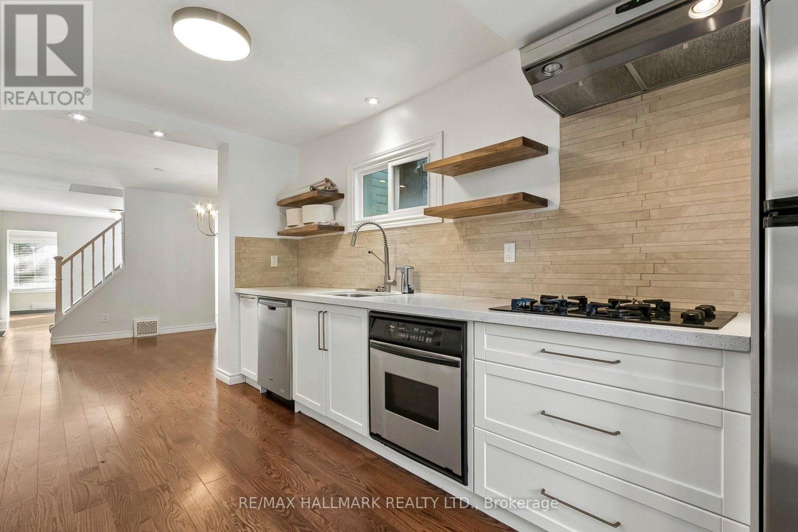82 Rushbrooke Avenue, Toronto, Ontario  M4M 3A9 - Photo 11 - E13825192