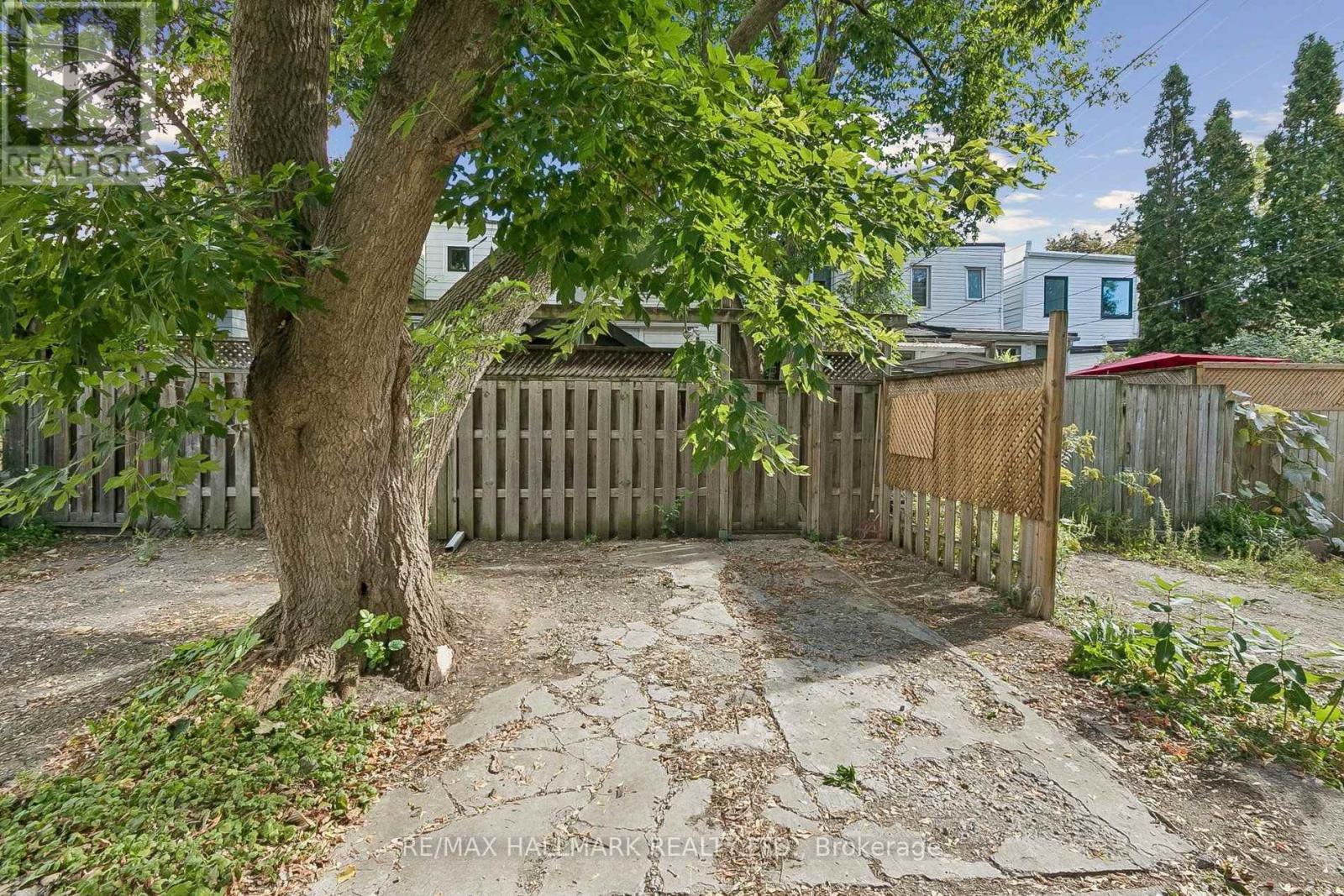 82 Rushbrooke Avenue, Toronto, Ontario  M4M 3A9 - Photo 21 - E13825192