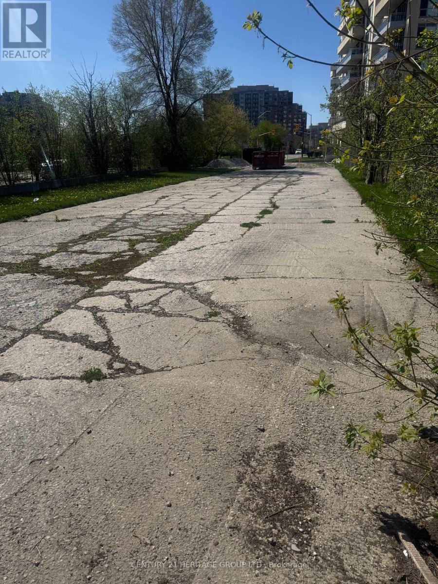 Pin#031092447 - 0 16th Avenue, Richmond Hill, Ontario  L4C 9T3 - Photo 3 - N13825158
