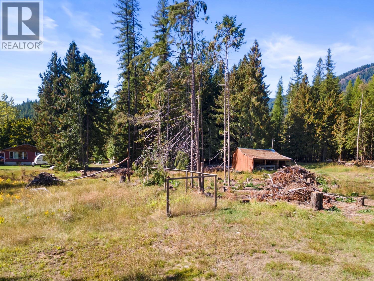 1438 Lepitzki Road, Arrow Creek, British Columbia V0B 1G9 - Photo 26 - 10401636