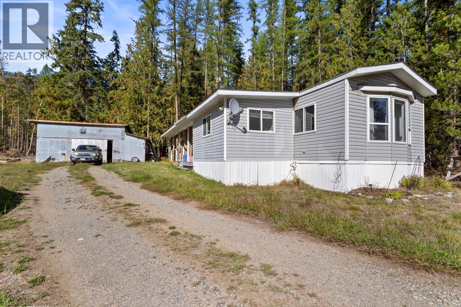 1438 Lepitzki Road, Arrow Creek, British Columbia V0B 1G9 - Photo 35 - 10401636