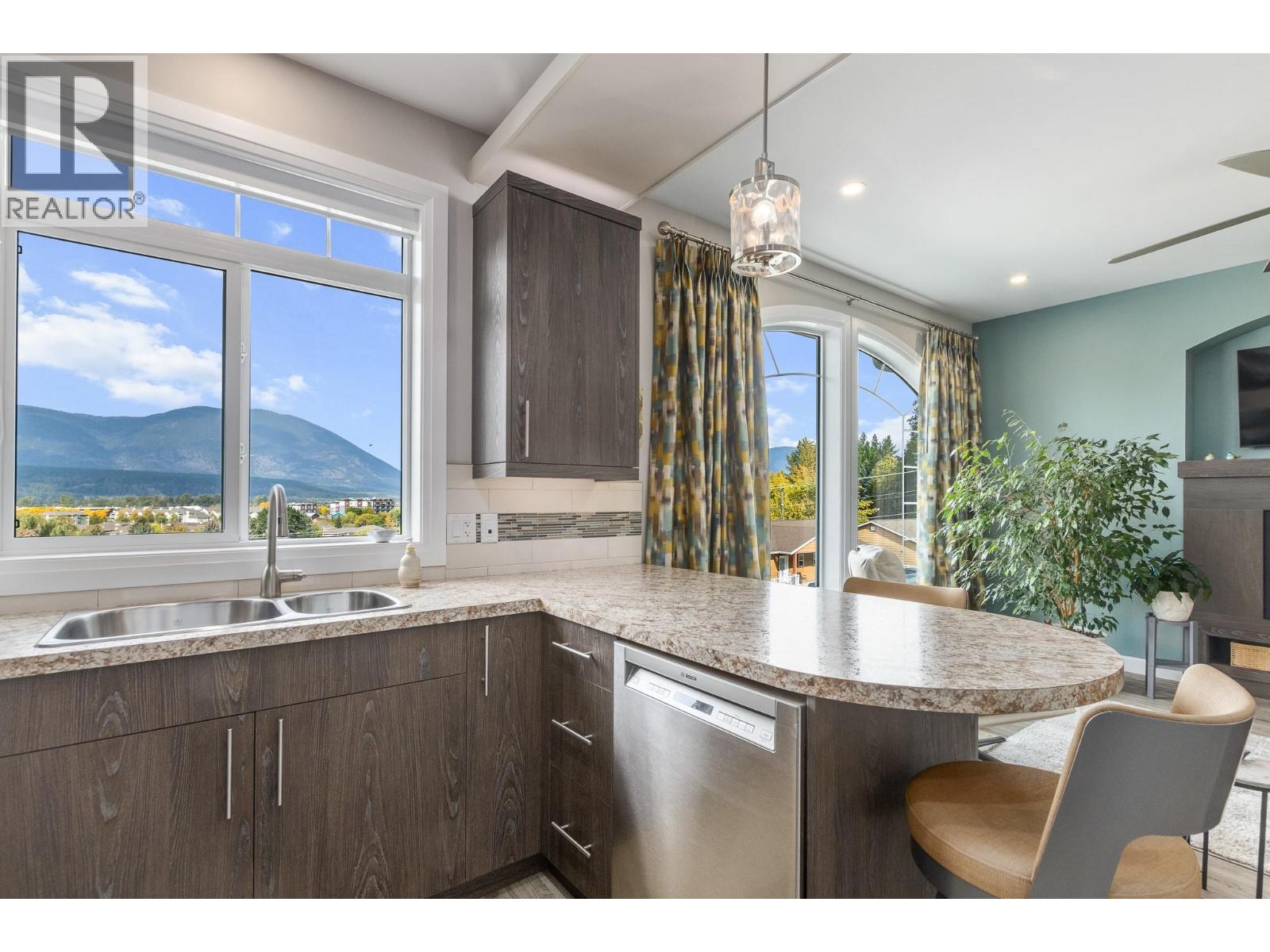 1070 1 Street SE Unit# 27, Salmon Arm, British Columbia  V1E 0B6 - Photo 14 - 10401757