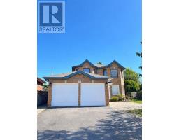 17 LANG DRIVE, Barrie, Ontario
