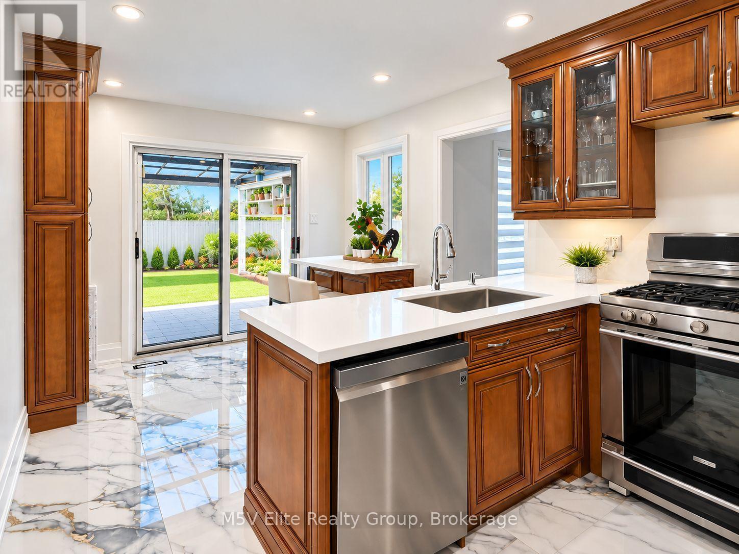 Upper - 46 Tralee Street, Brampton, Ontario  L6Z 2Z4 - Photo 3 - W13803444