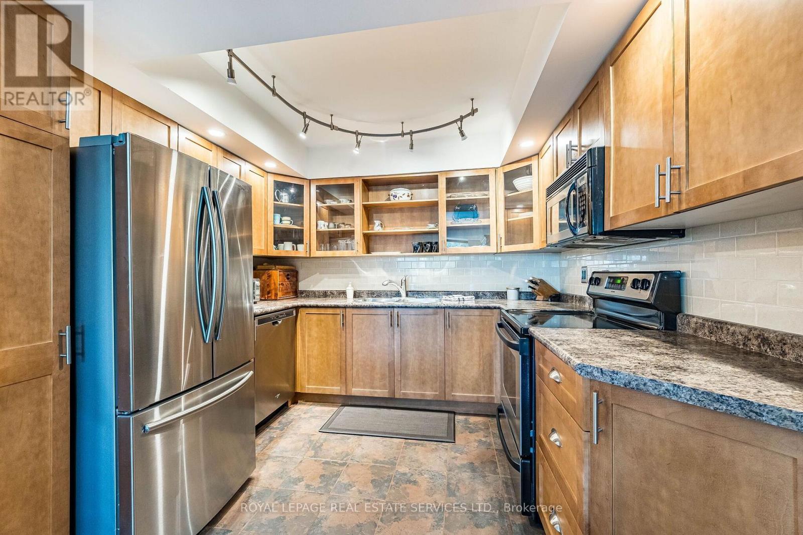 402 - 310 Mill Street S, Brampton, Ontario  L6Y 3B1 - Photo 11 - W13822880