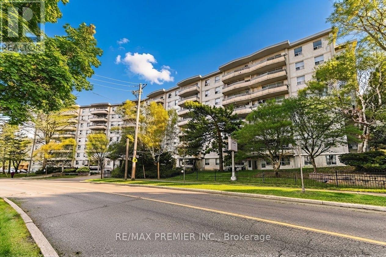 614 - 80 GRANDRAVINE DRIVE, Toronto, Ontario