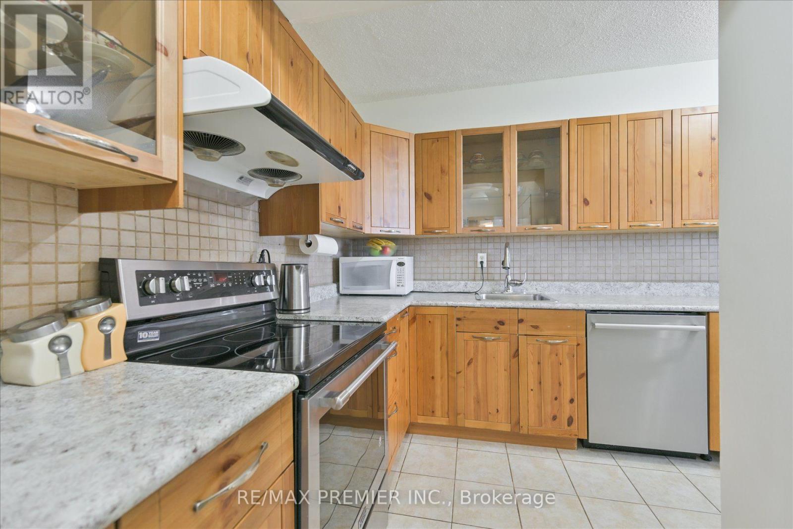 614 - 80 Grandravine Drive, Toronto, Ontario  M3J 1B2 - Photo 7 - W13825078