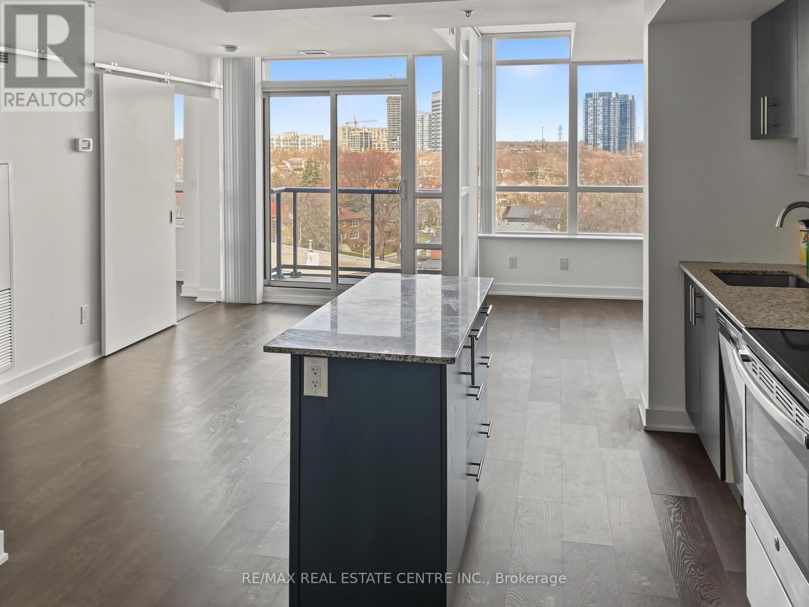 911 - 11 Superior Avenue, Toronto, Ontario  M8V 0A7 - Photo 10 - W13825106