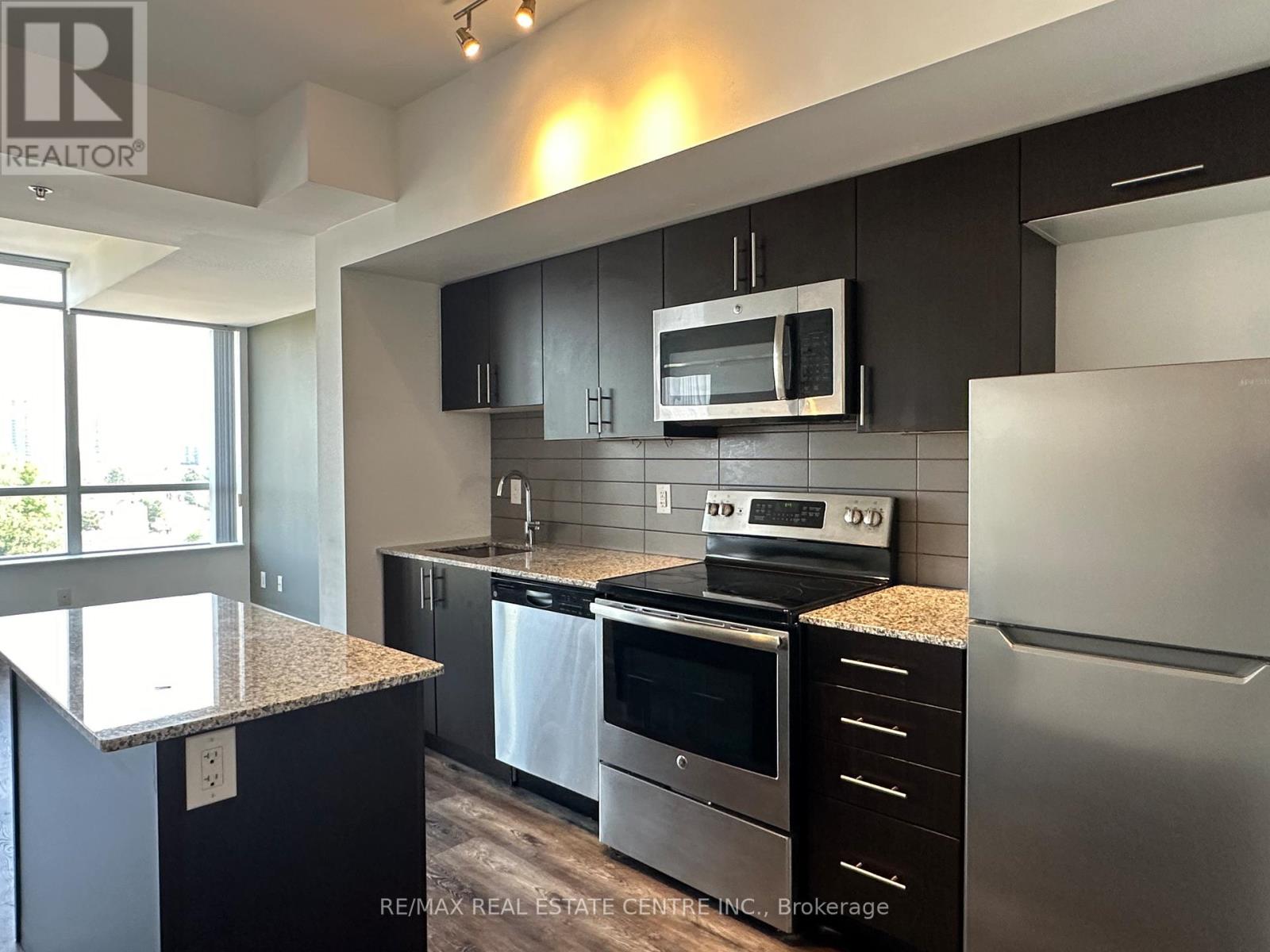 911 - 11 Superior Avenue, Toronto, Ontario  M8V 0A7 - Photo 11 - W13825106