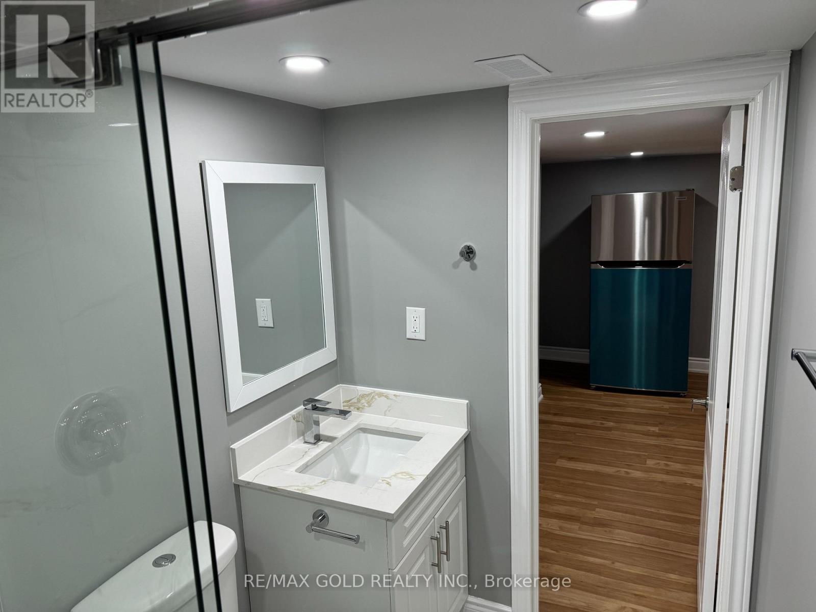 Bsmt - 4 Hall Crescent, Brampton, Ontario  L6X 3J9 - Photo 9 - W13825124