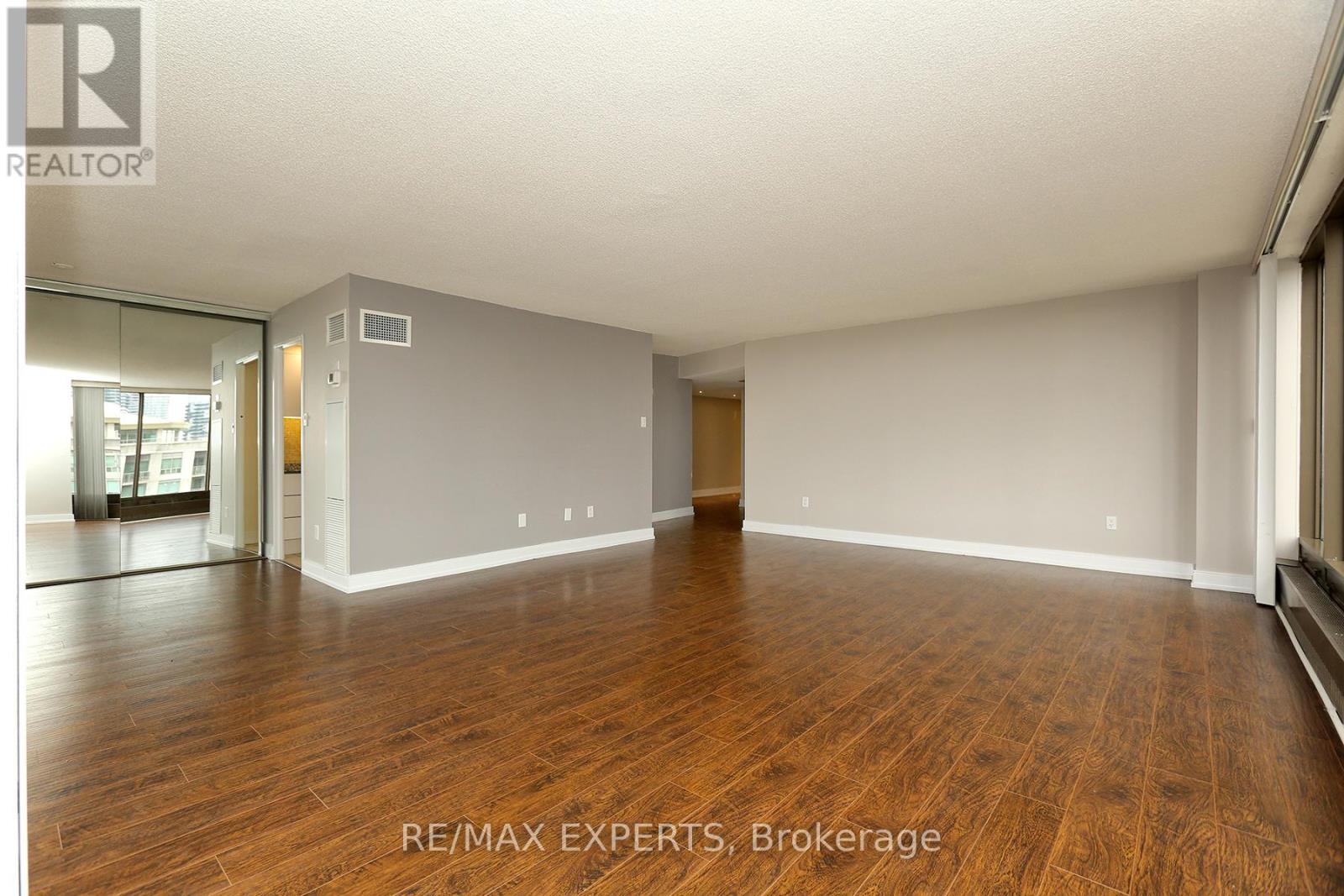 1609 - 2045 Lake Shore Boulevard, Toronto, Ontario  M8V 2Z6 - Photo 10 - W13825156