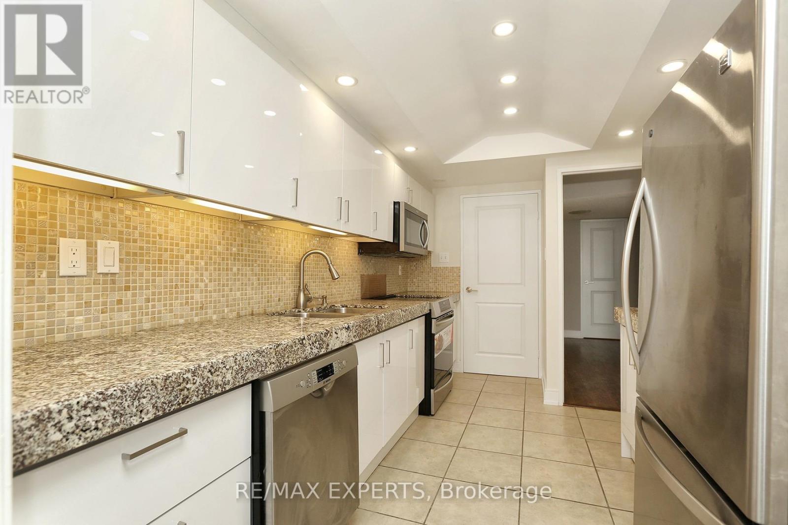 1609 - 2045 Lake Shore Boulevard, Toronto, Ontario  M8V 2Z6 - Photo 6 - W13825156