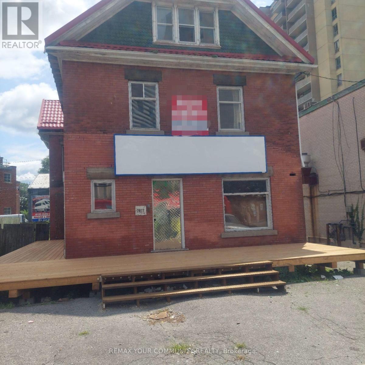 2077 LAWRENCE AVENUE W, Toronto, Ontario