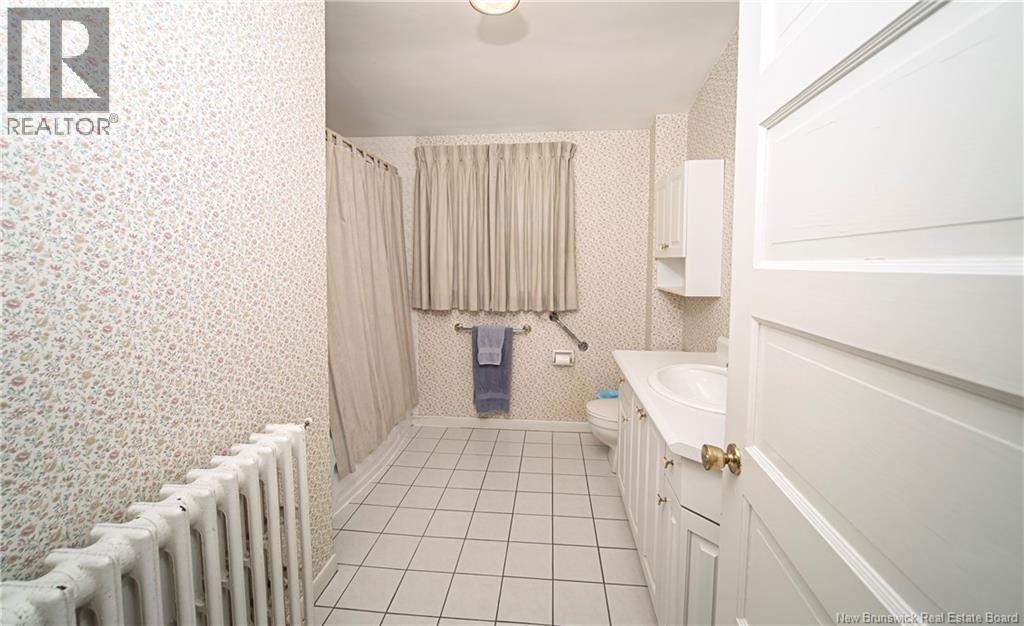 320 University Avenue photo 28