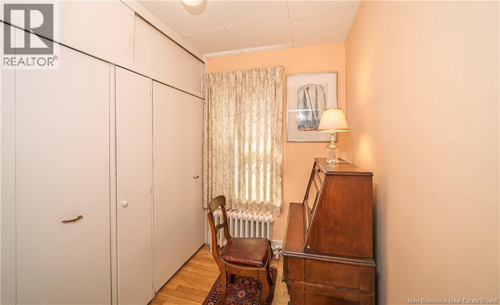 320 University Avenue photo 27