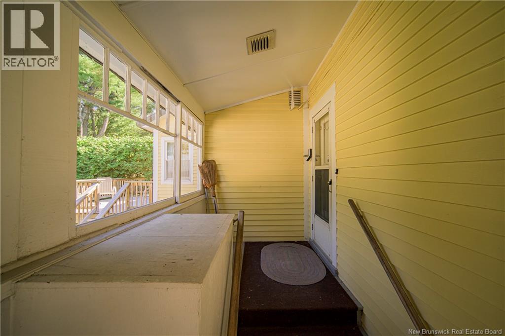 320 University Avenue photo 41