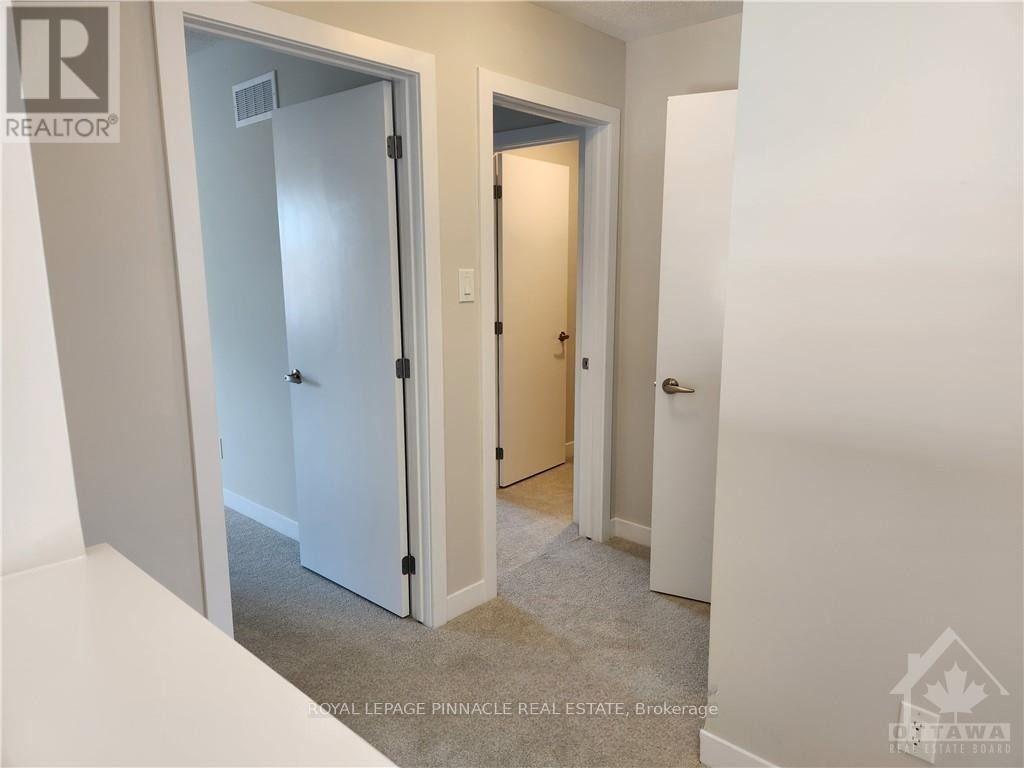 271 Falsetto Street, Ottawa, Ontario  K1W 0S4 - Photo 12 - X13825096