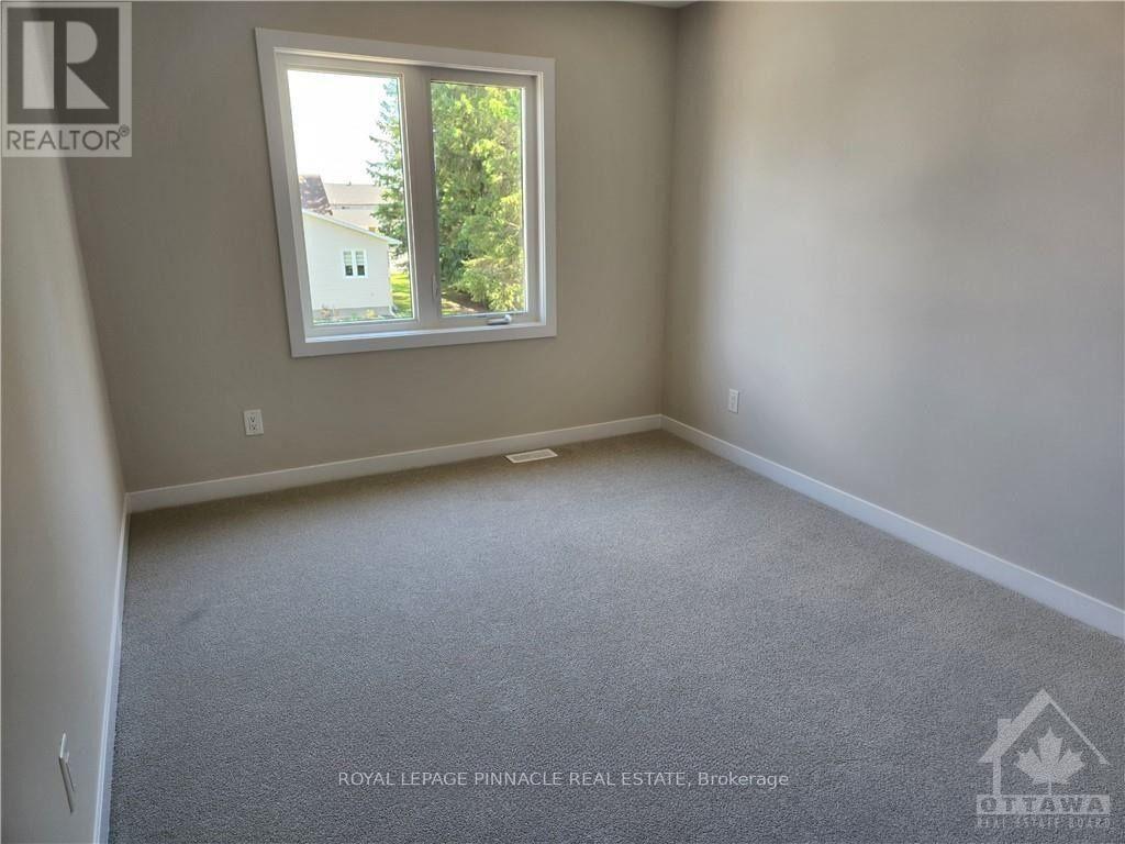 271 Falsetto Street, Ottawa, Ontario  K1W 0S4 - Photo 16 - X13825096