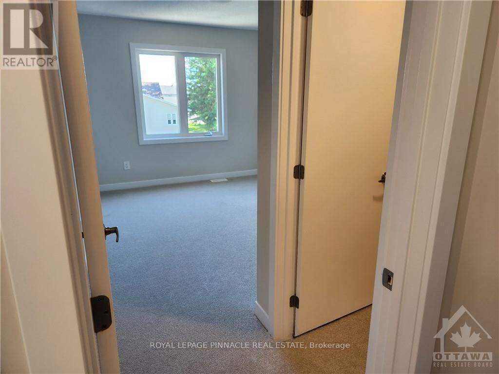 271 Falsetto Street, Ottawa, Ontario  K1W 0S4 - Photo 18 - X13825096