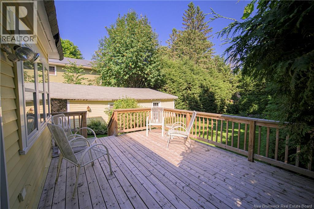 320 University Avenue photo 36