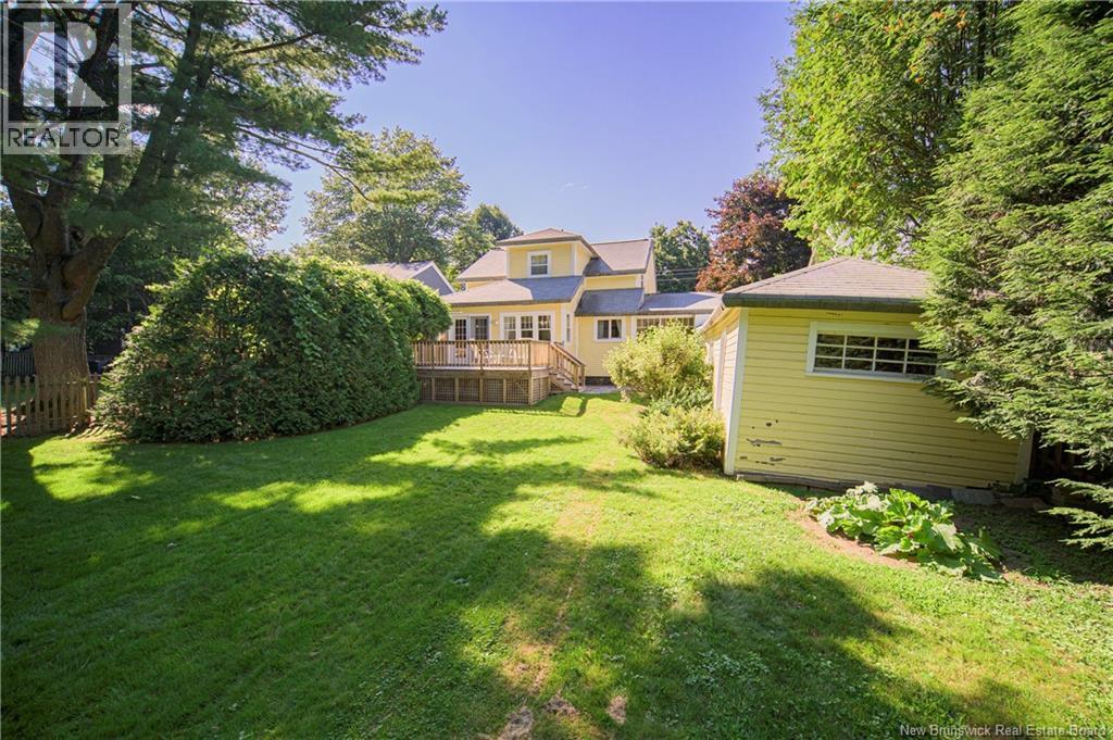 320 University Avenue photo 35