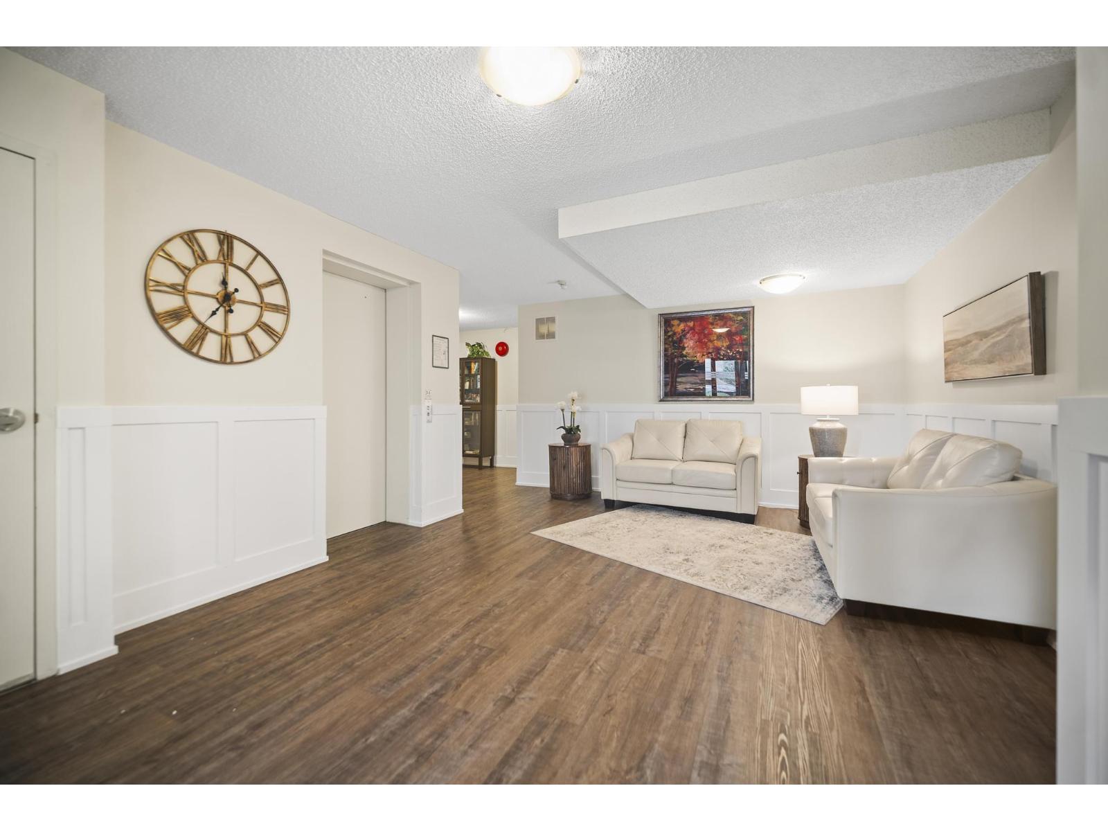 310 1280 Fir Street, White Rock, British Columbia  V4B 4B1 - Photo 4 - R3167539