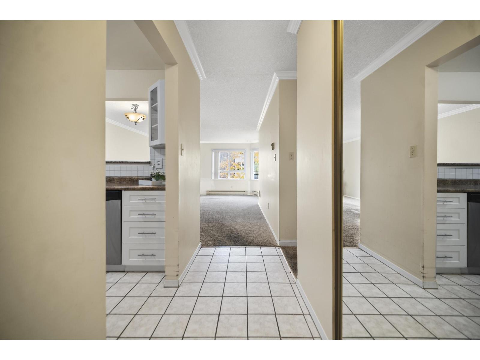 310 1280 Fir Street, White Rock, British Columbia  V4B 4B1 - Photo 8 - R3167539
