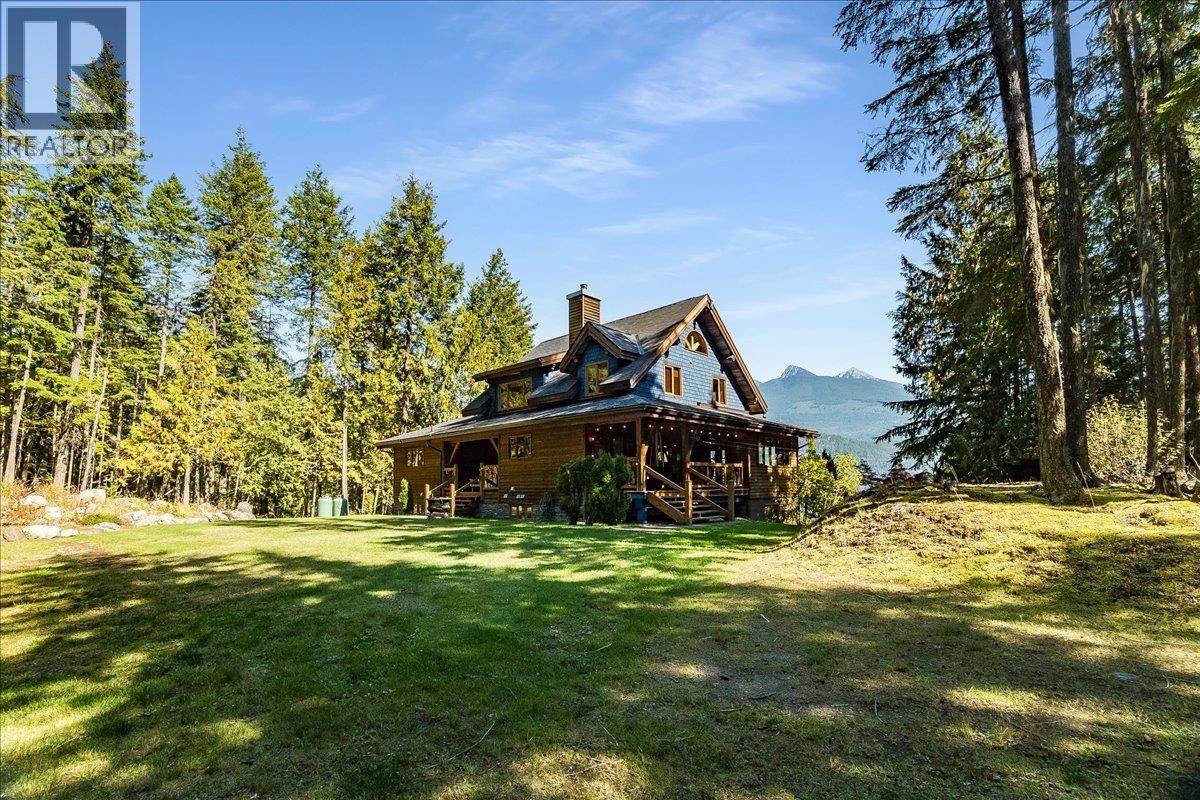 9233 31 Highway, Kaslo, British Columbia  V0G 1M0 - Photo 4 - 10401692