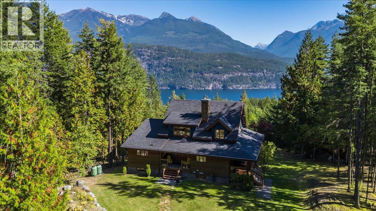 9233 31 Highway, Kaslo, British Columbia  V0G 1M0 - Photo 2 - 10401692