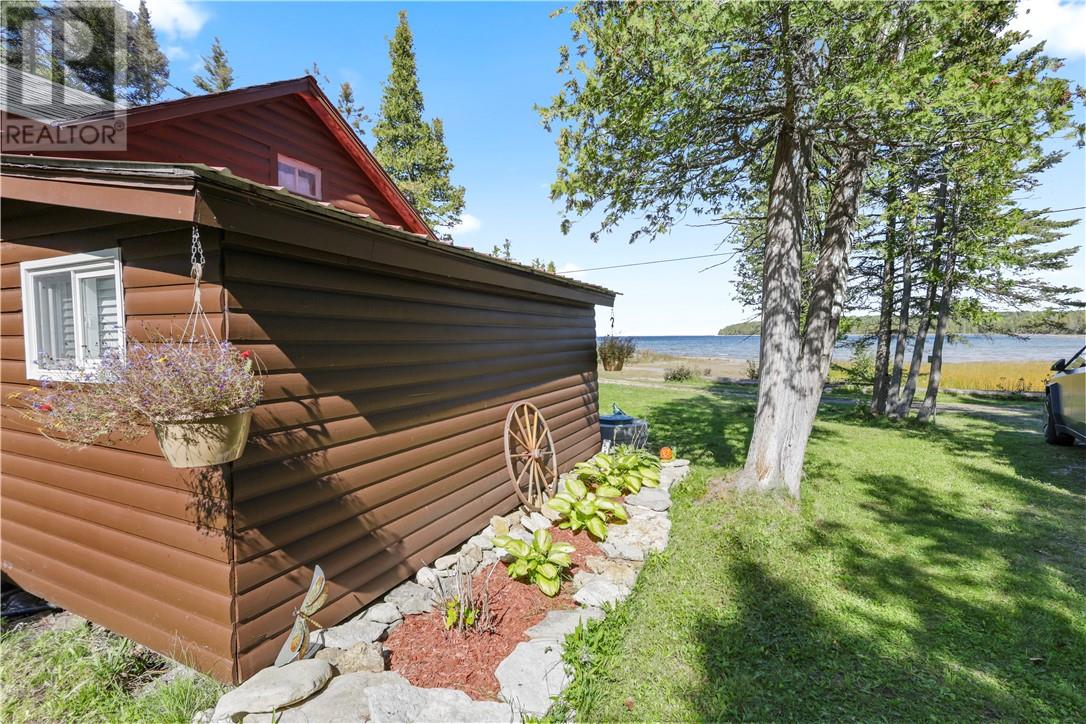 271 Smith Bay Road, Gore Bay, Ontario  P0P 1H0 - Photo 5 - 2130566