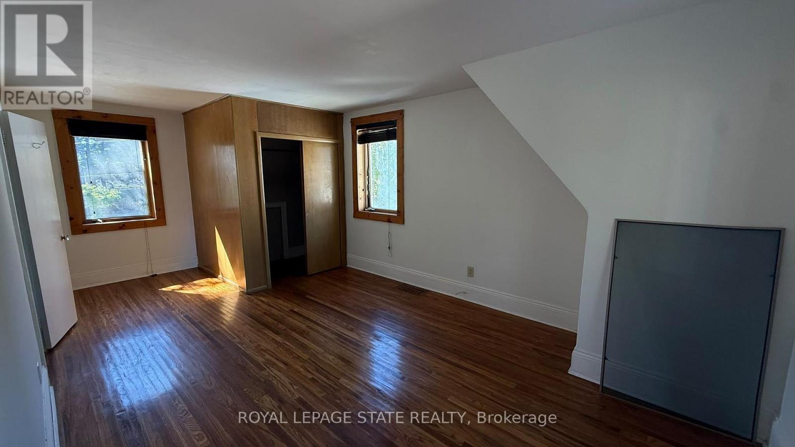 893 Lasalle Park Road, Burlington, Ontario  L7T 1M6 - Photo 10 - W13756330