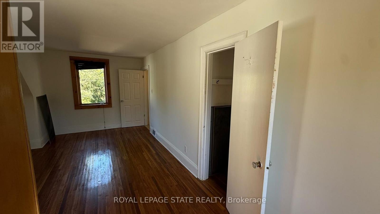 893 Lasalle Park Road, Burlington, Ontario  L7T 1M6 - Photo 9 - W13756330
