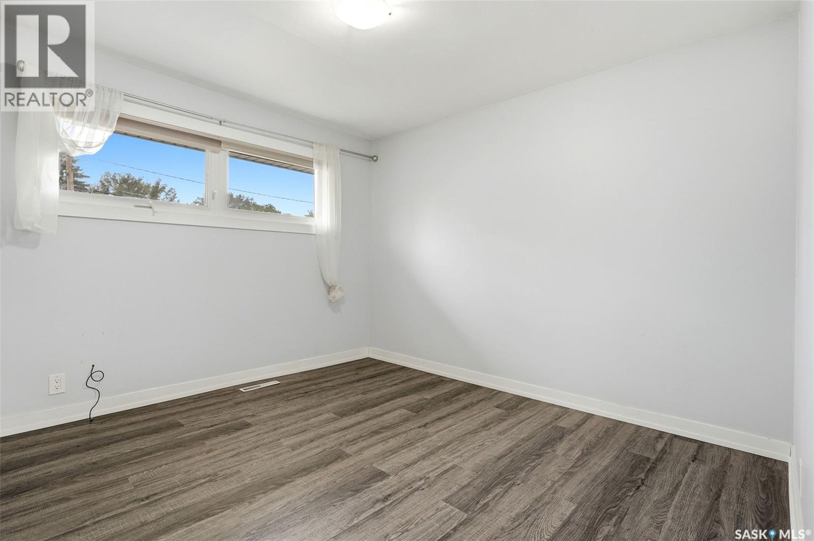 2 Sampson Place, Regina, Saskatchewan  S4R 4R4 - Photo 11 - SK049453