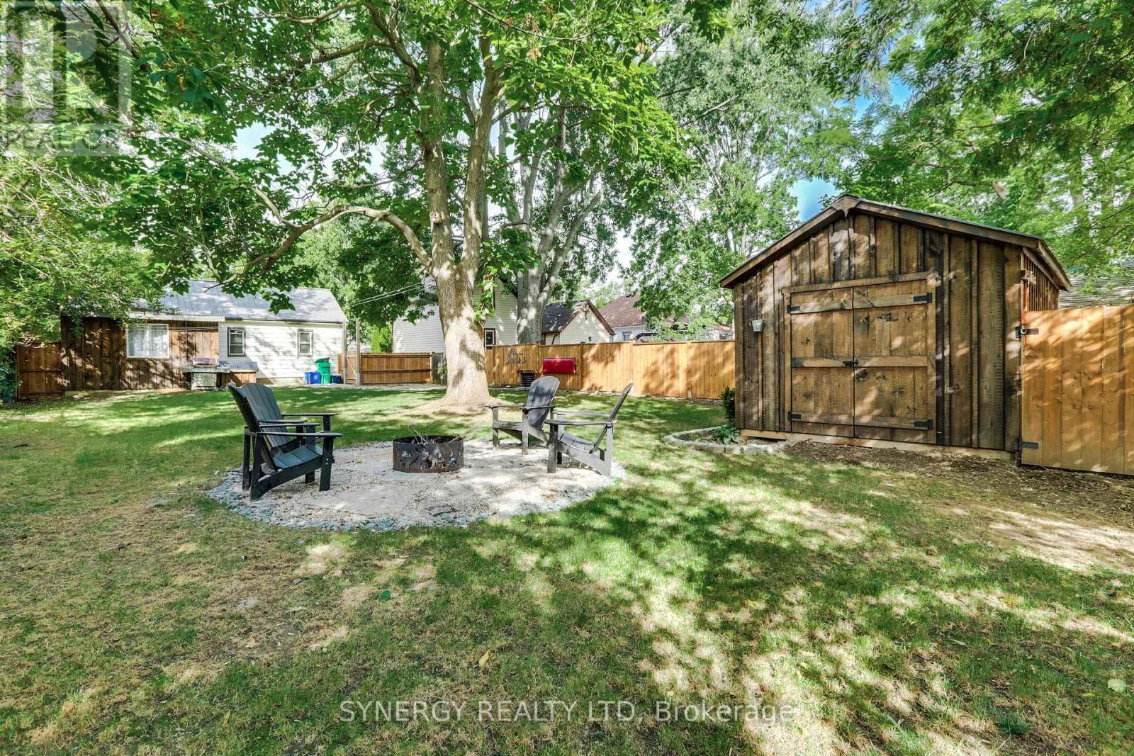 422 West Street, Petrolia, Ontario  N0N 1R0 - Photo 21 - X13825318