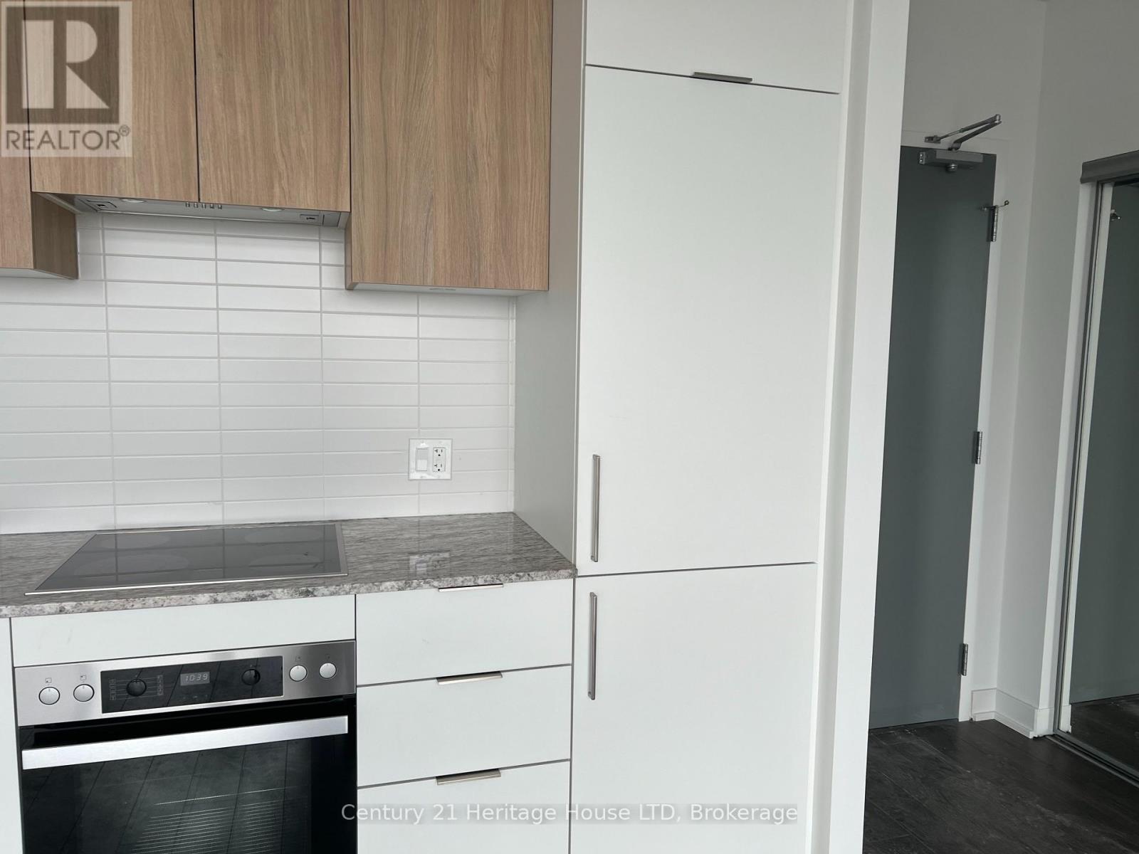 312 - 50 O Neill Road E, Toronto (Banbury-Don Mills), Ontario  M3C 0R2 - Photo 1 - C13825216