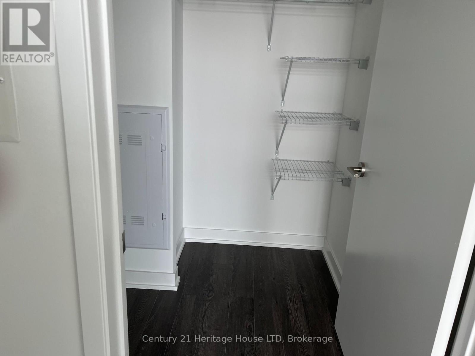 312 - 50 O Neill Road E, Toronto (Banbury-Don Mills), Ontario  M3C 0R2 - Photo 3 - C13825216