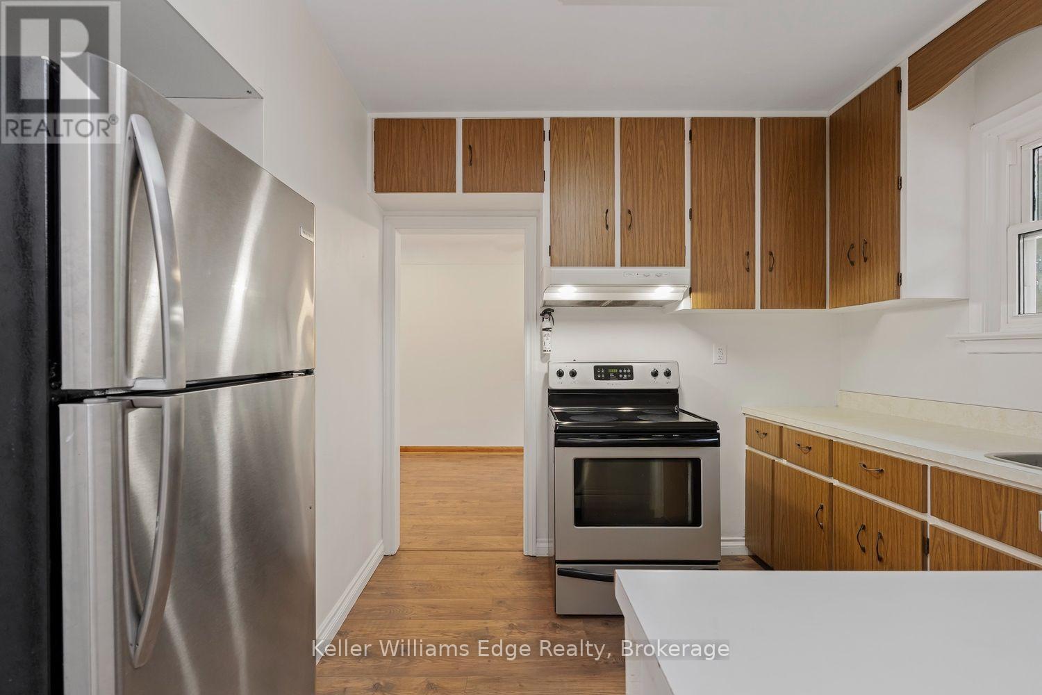 292 Mill Street E, Halton Hills, Ontario  L7J 1J9 - Photo 10 - W13825362
