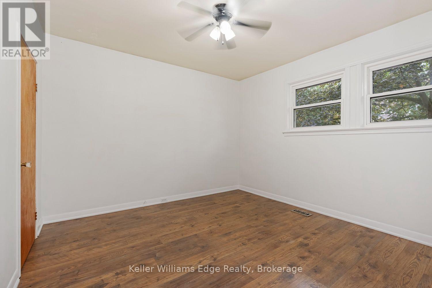 292 Mill Street E, Halton Hills, Ontario  L7J 1J9 - Photo 14 - W13825362