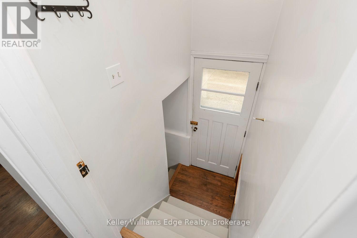 292 Mill Street E, Halton Hills, Ontario  L7J 1J9 - Photo 18 - W13825362