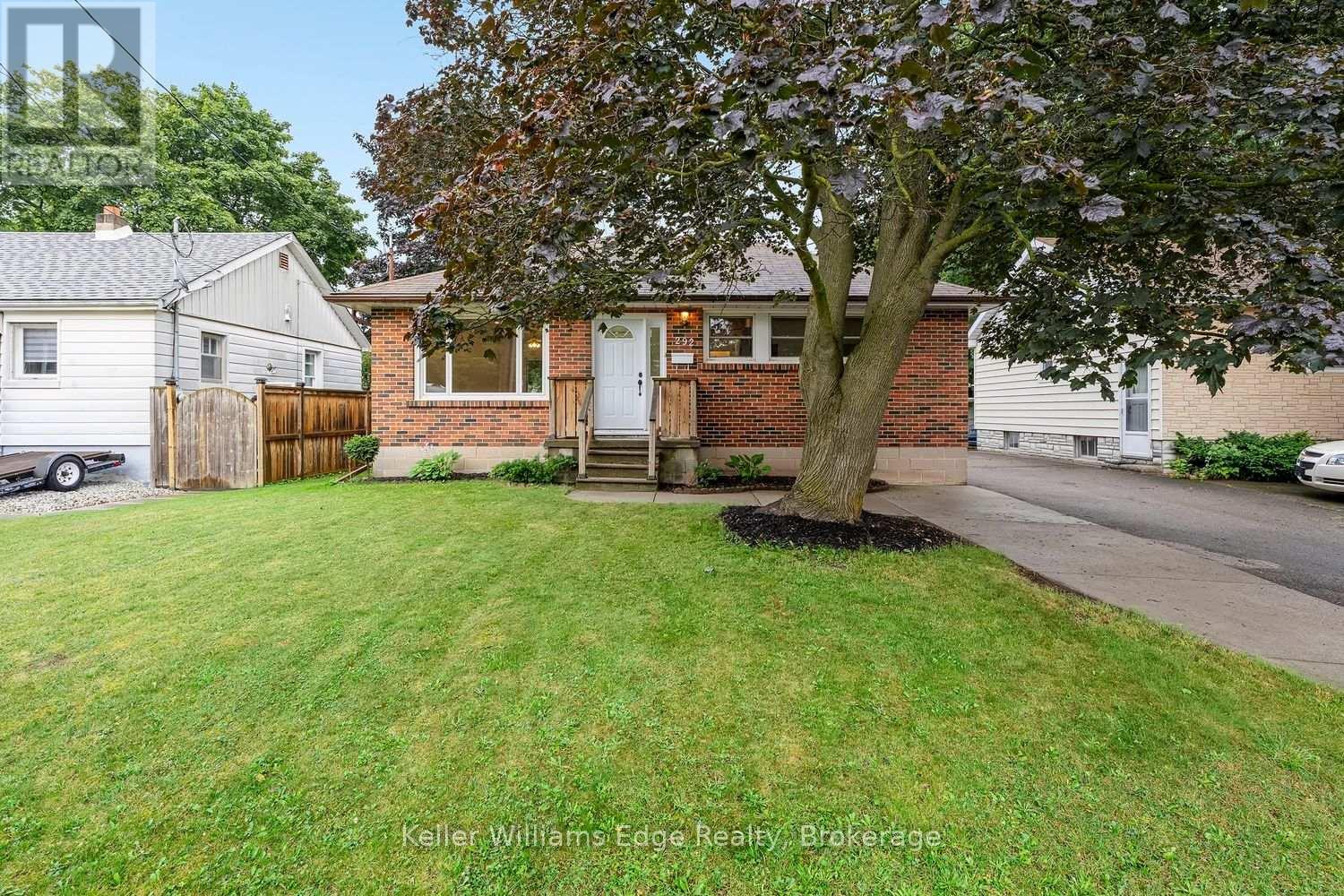 292 Mill Street E, Halton Hills, Ontario  L7J 1J9 - Photo 2 - W13825362