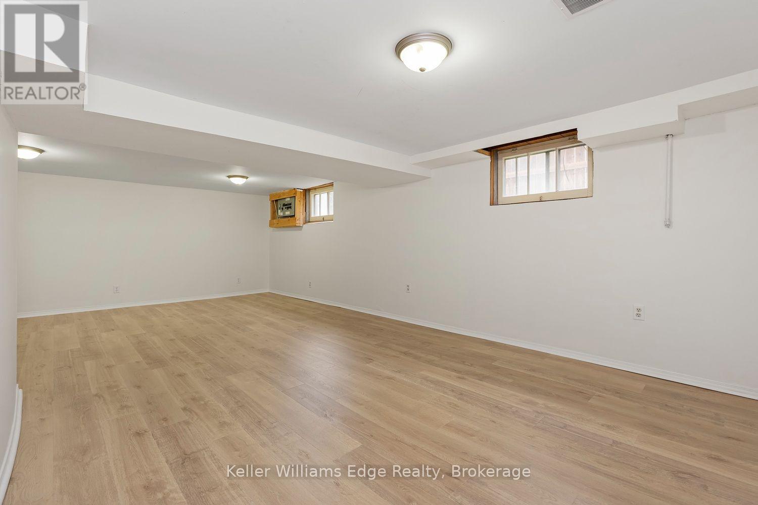 292 Mill Street E, Halton Hills, Ontario  L7J 1J9 - Photo 21 - W13825362