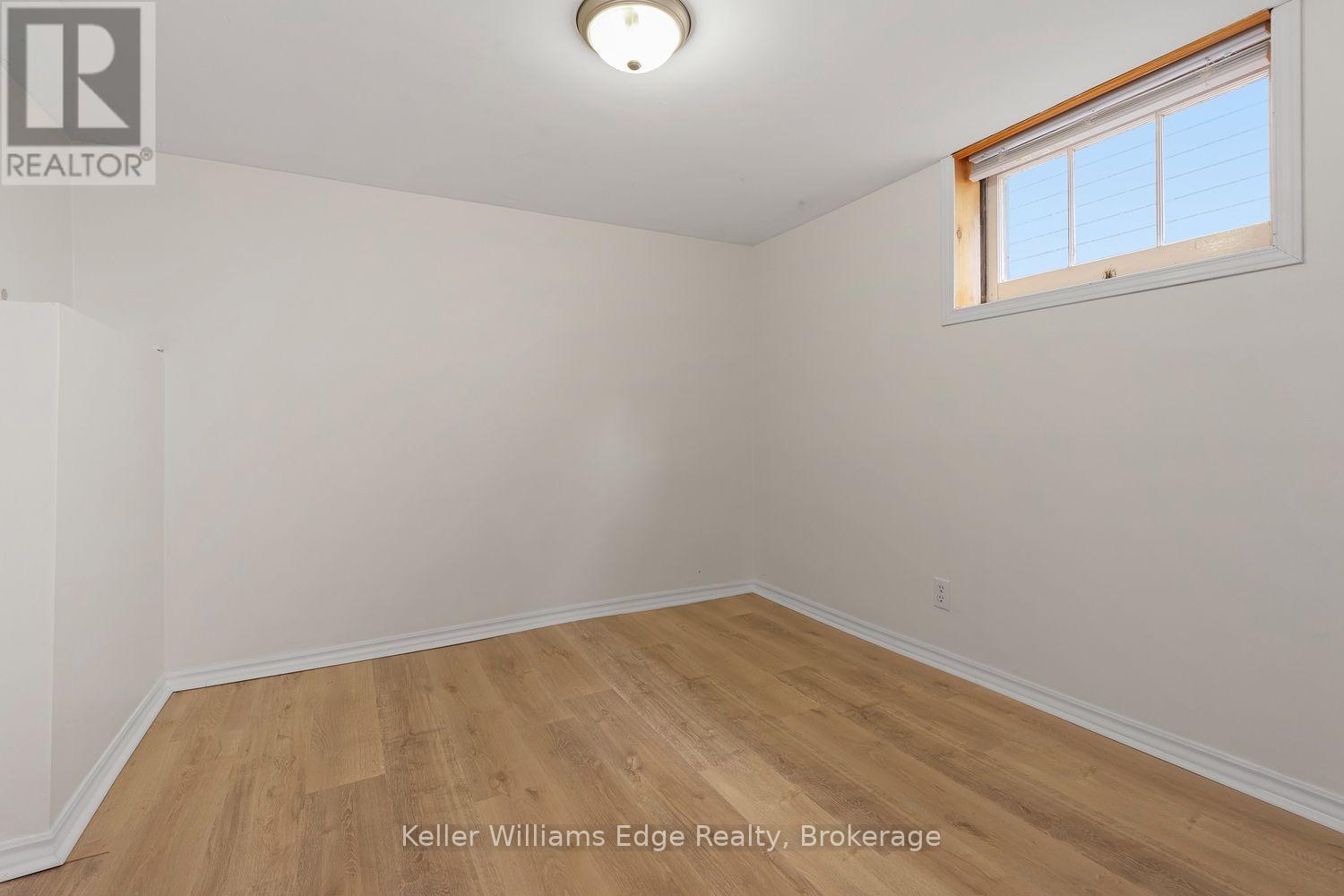292 Mill Street E, Halton Hills, Ontario  L7J 1J9 - Photo 23 - W13825362