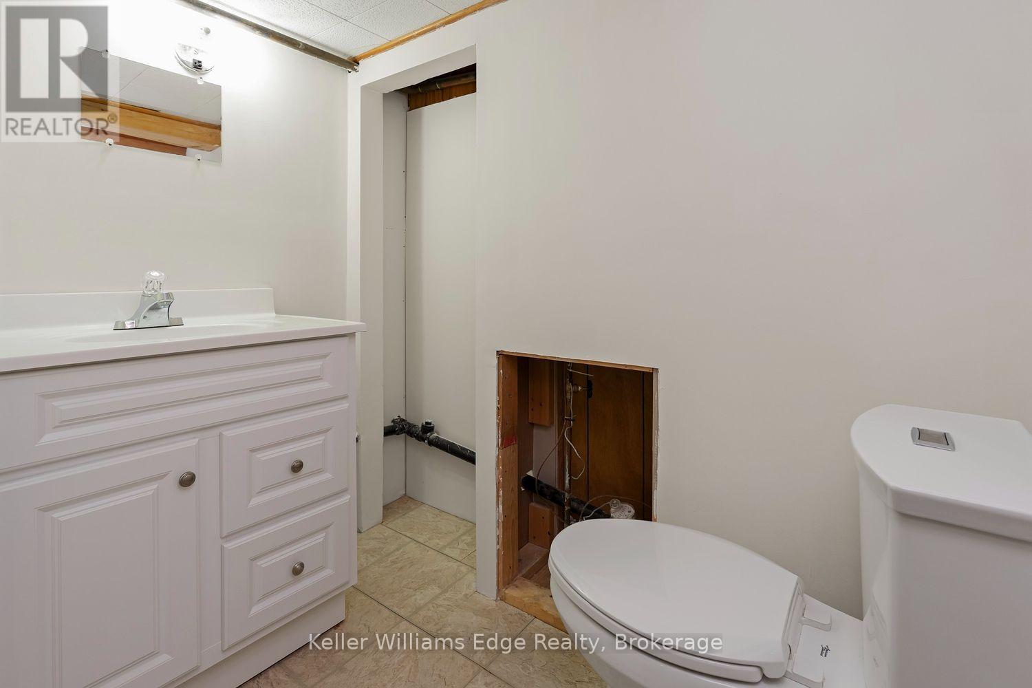 292 Mill Street E, Halton Hills, Ontario  L7J 1J9 - Photo 24 - W13825362