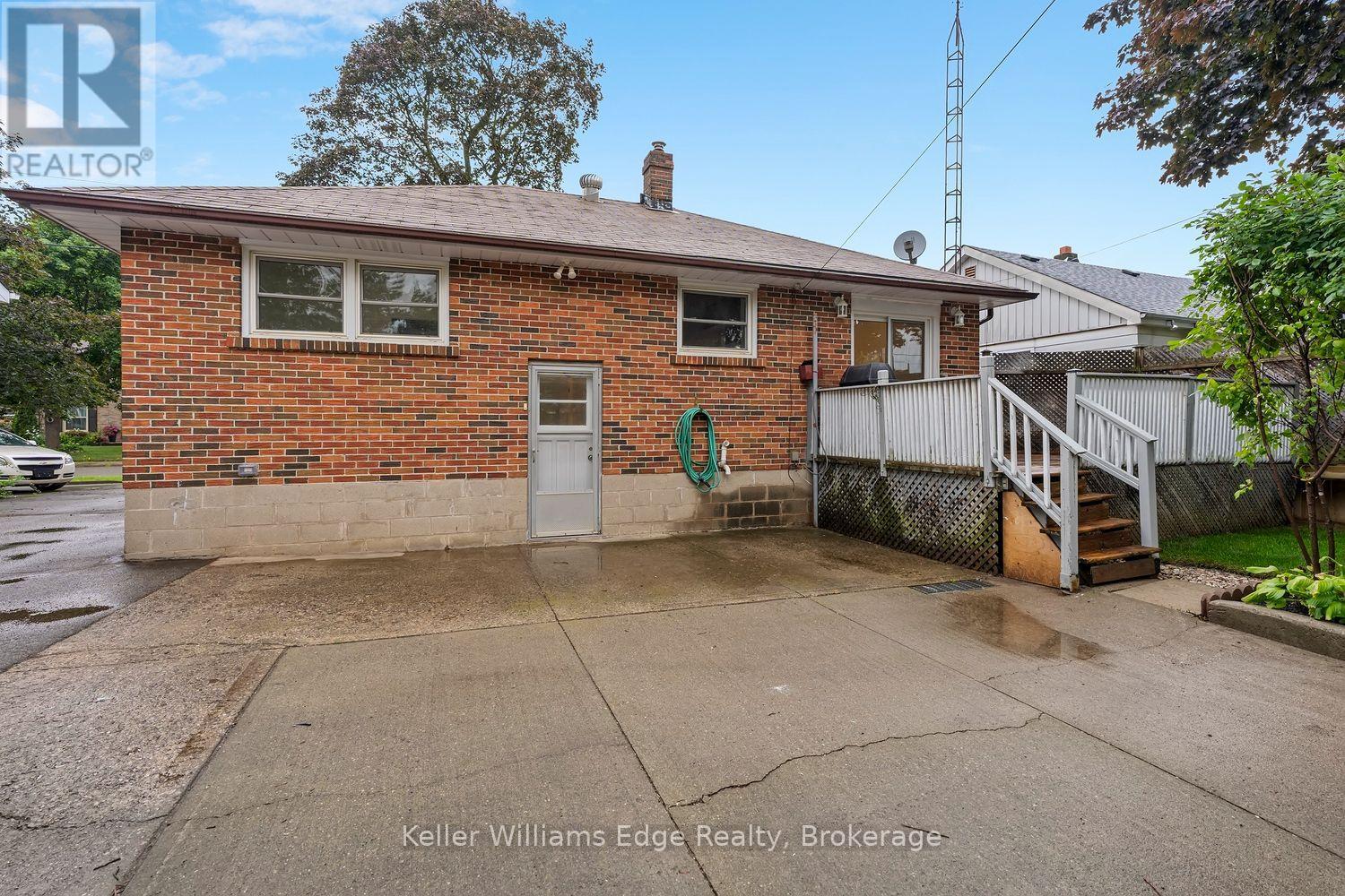 292 Mill Street E, Halton Hills, Ontario  L7J 1J9 - Photo 27 - W13825362