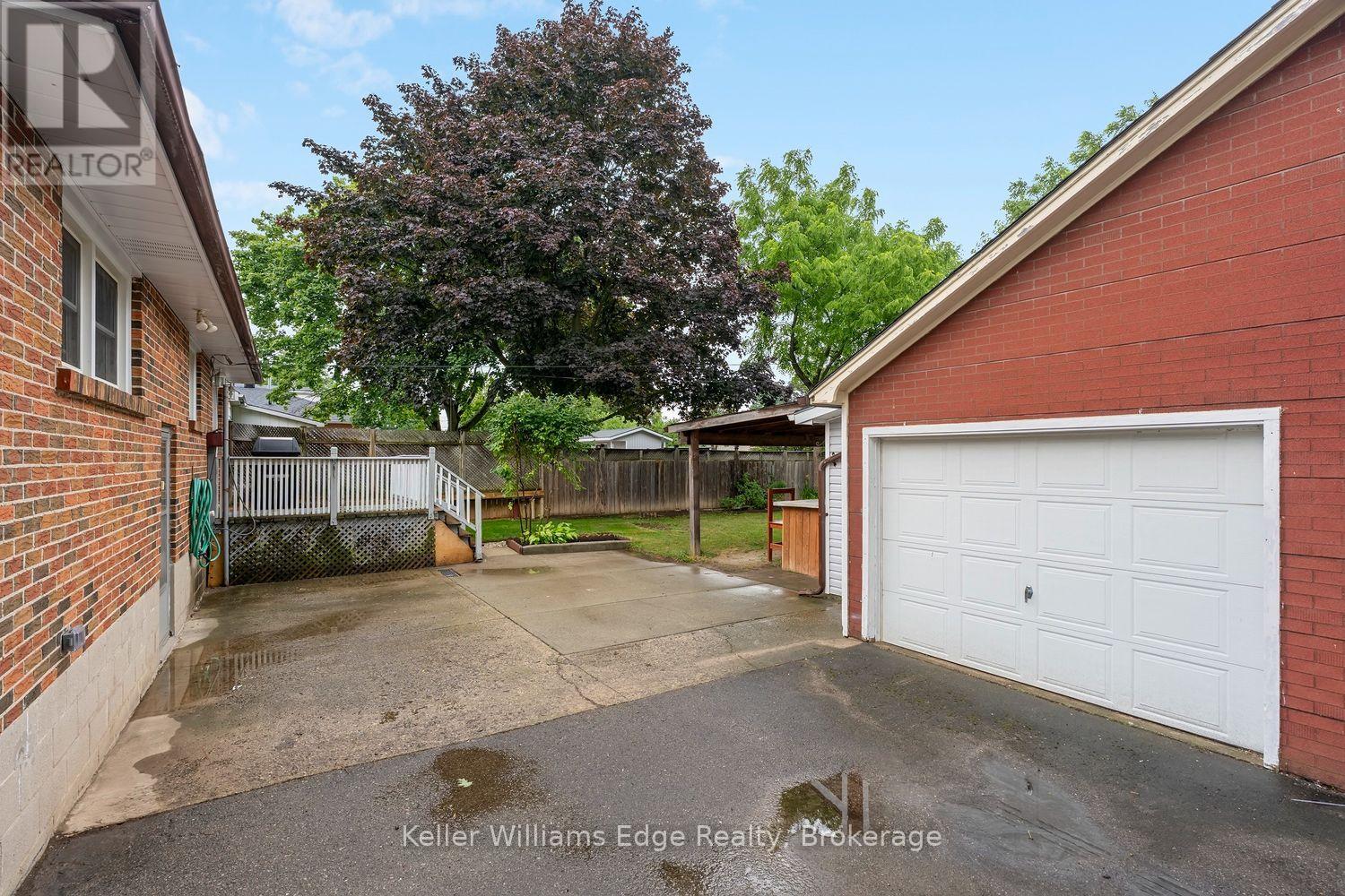 292 Mill Street E, Halton Hills, Ontario  L7J 1J9 - Photo 33 - W13825362