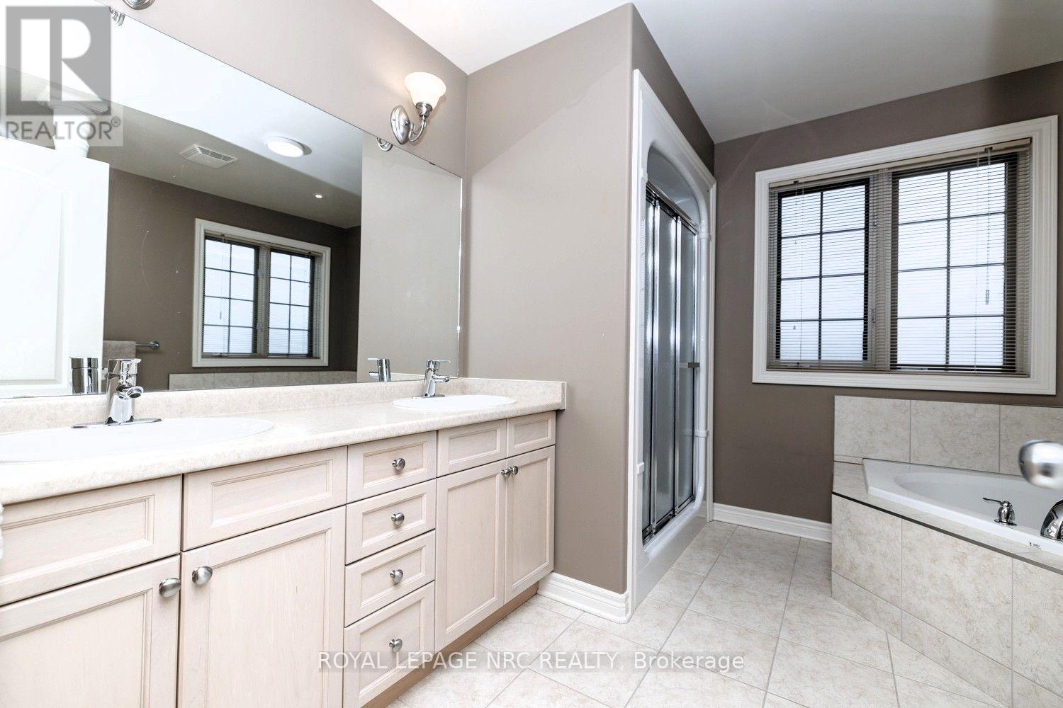 8394 Greenfield Crescent, Niagara Falls (Forestview), Ontario L2H 3J8 - Photo 24 - X13825410