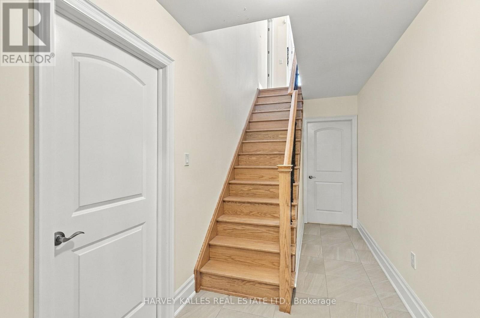 1650 Rizzardo Crescent, Innisfil, Ontario  L9S 4W7 - Photo 43 - N13823420
