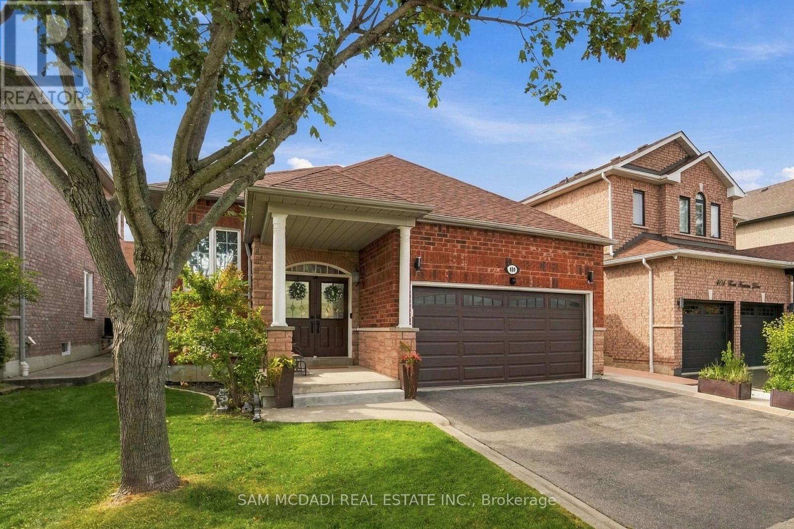 400 FOREST FOUNTAIN DRIVE, Vaughan, Ontario