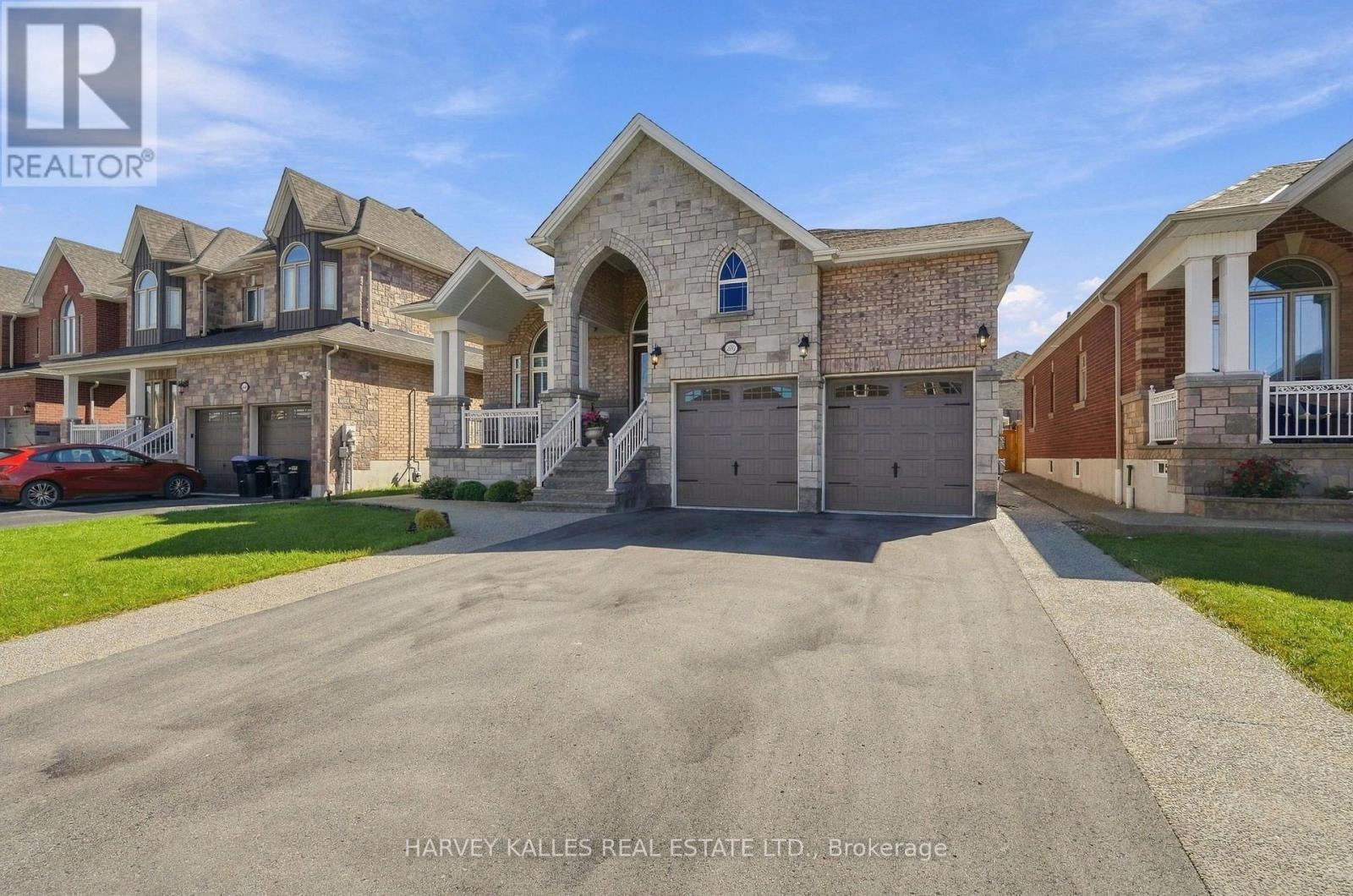 1650 Rizzardo Crescent, Innisfil, Ontario  L9S 4W7 - Photo 8 - N13823420