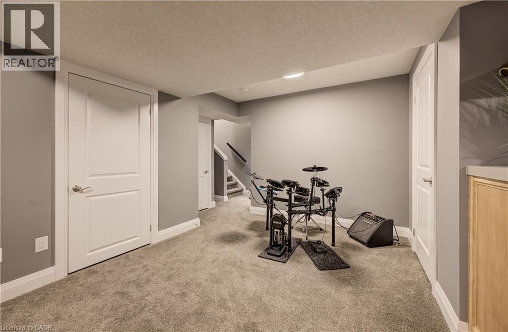 35 Greyhawk Street, Kitchener, Ontario  N2K 0C7 - Photo 39 - 40866232